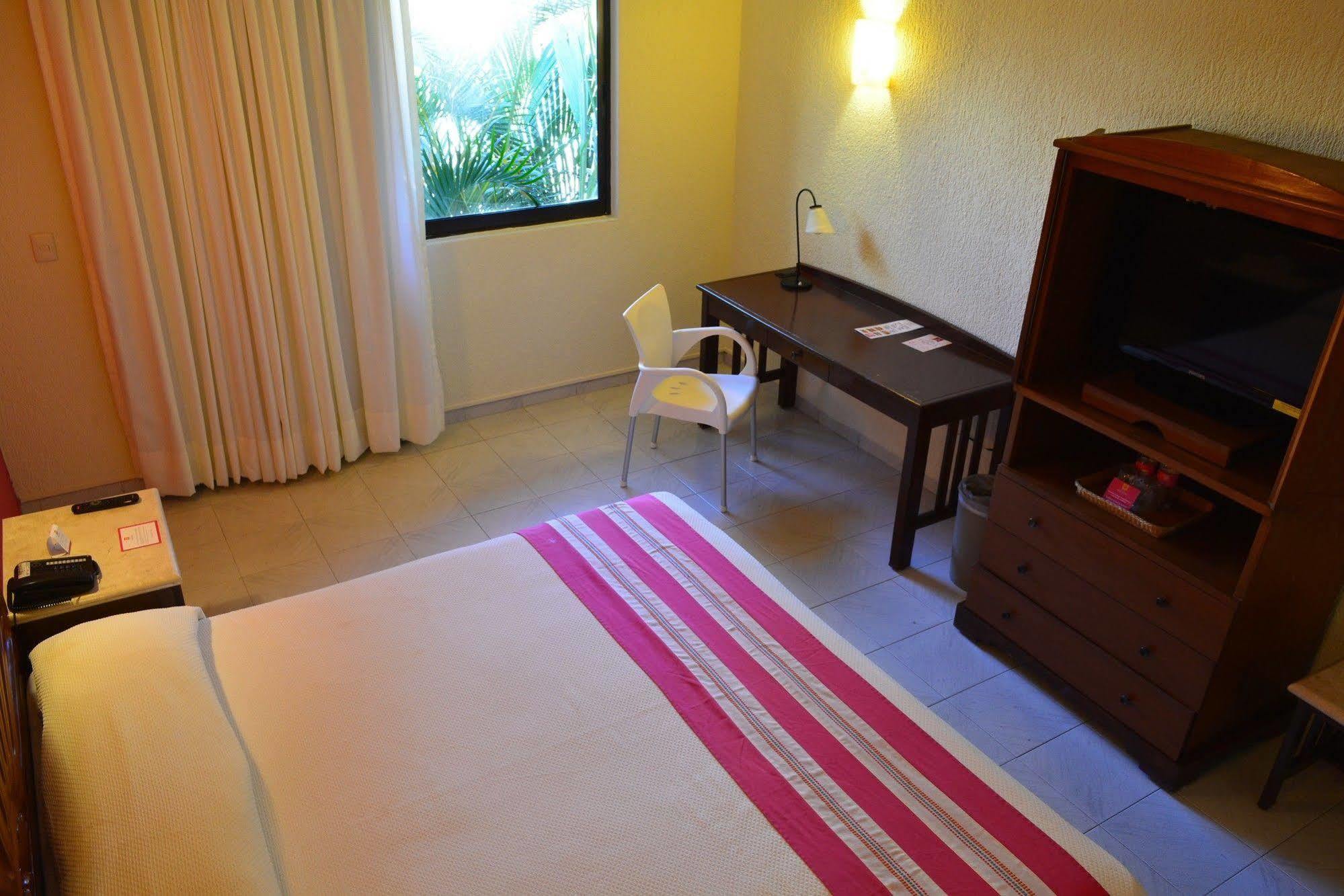 Hotel Margaritas Cancun Dış mekan fotoğraf