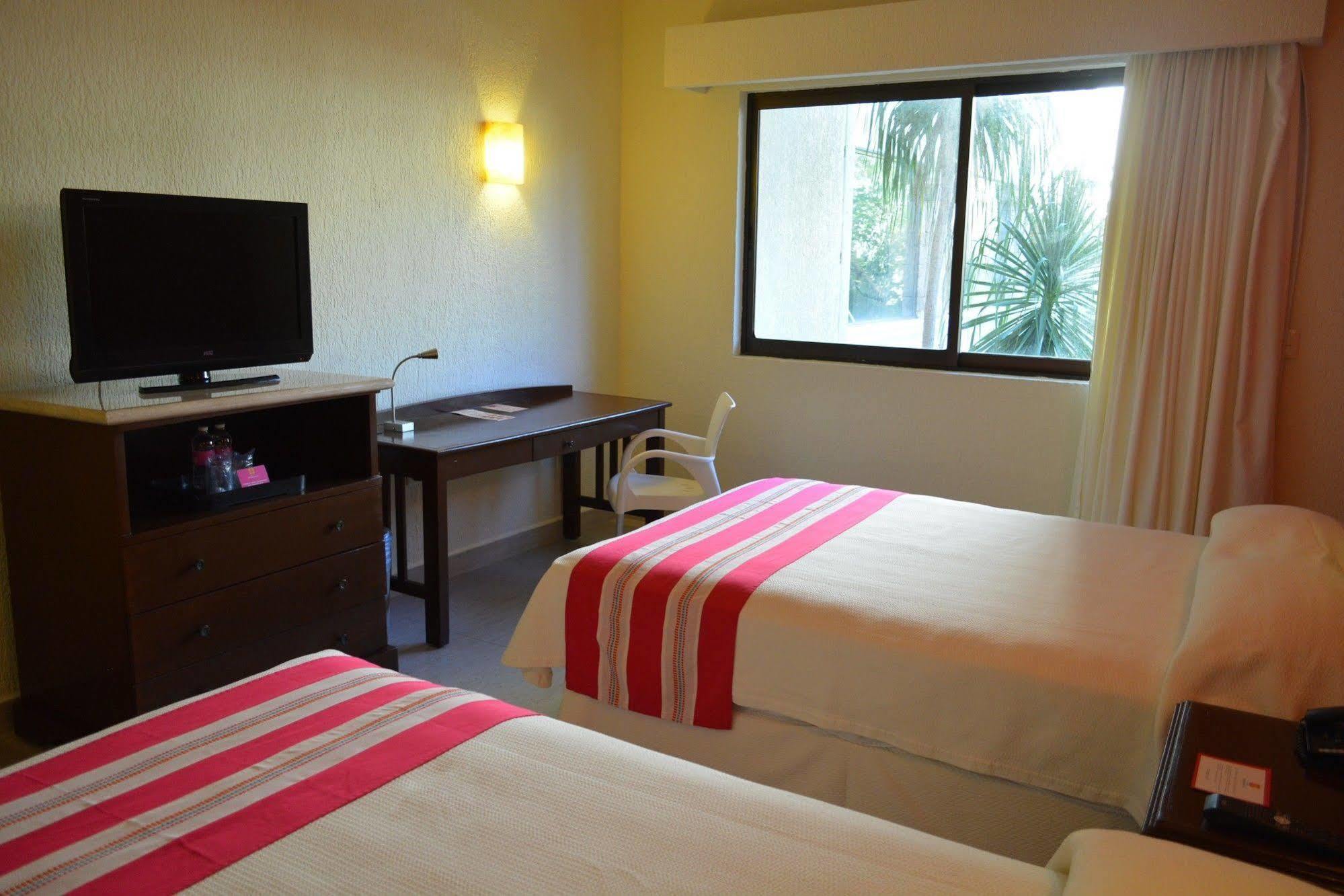 Hotel Margaritas Cancun Dış mekan fotoğraf